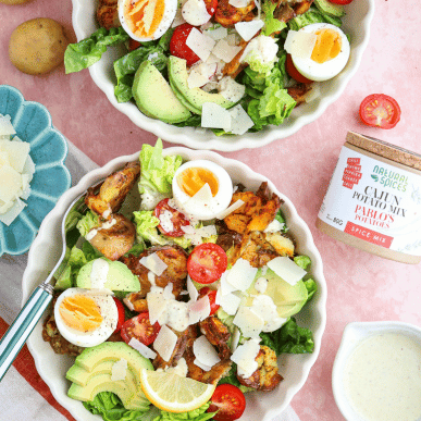 Caesar salade met crispy geplette krieltjes